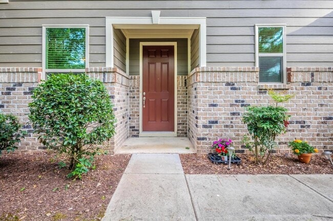 Building Photo - 411 Alamosa Pl