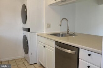 Building Photo - 14357 St Germain Dr