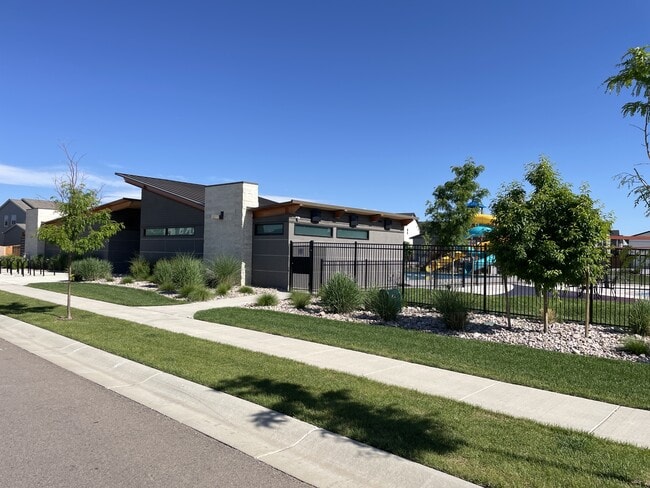 Building Photo - 3002 Comet St