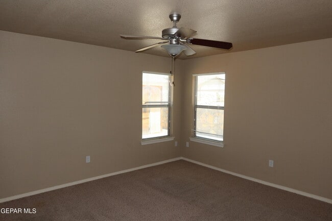 Building Photo - 14217 Otter Point Ct