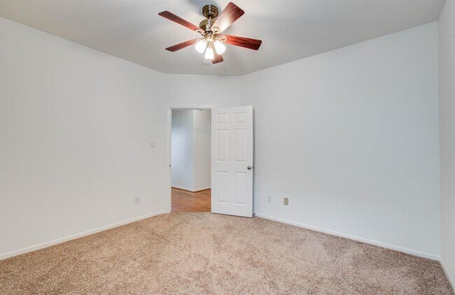 Building Photo - 4106 Angel Springs Dr