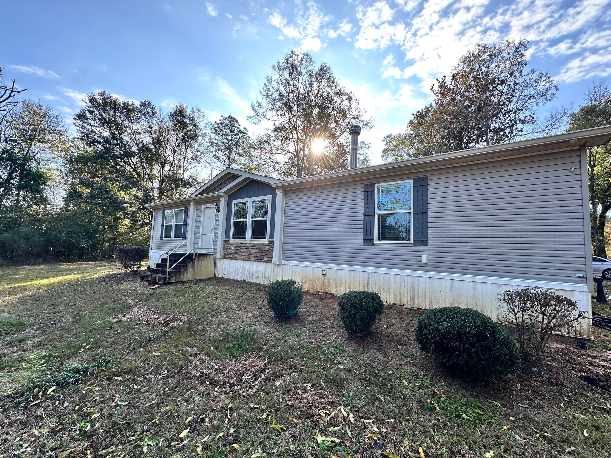 Building Photo - 253 Old Mobile Hwy