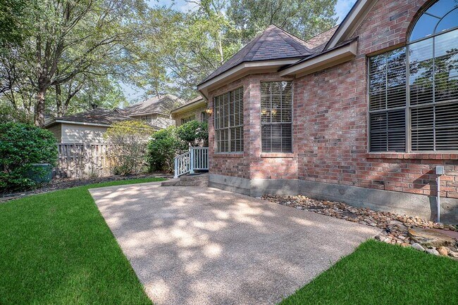 Building Photo - 51 N Cochrans Green Cir