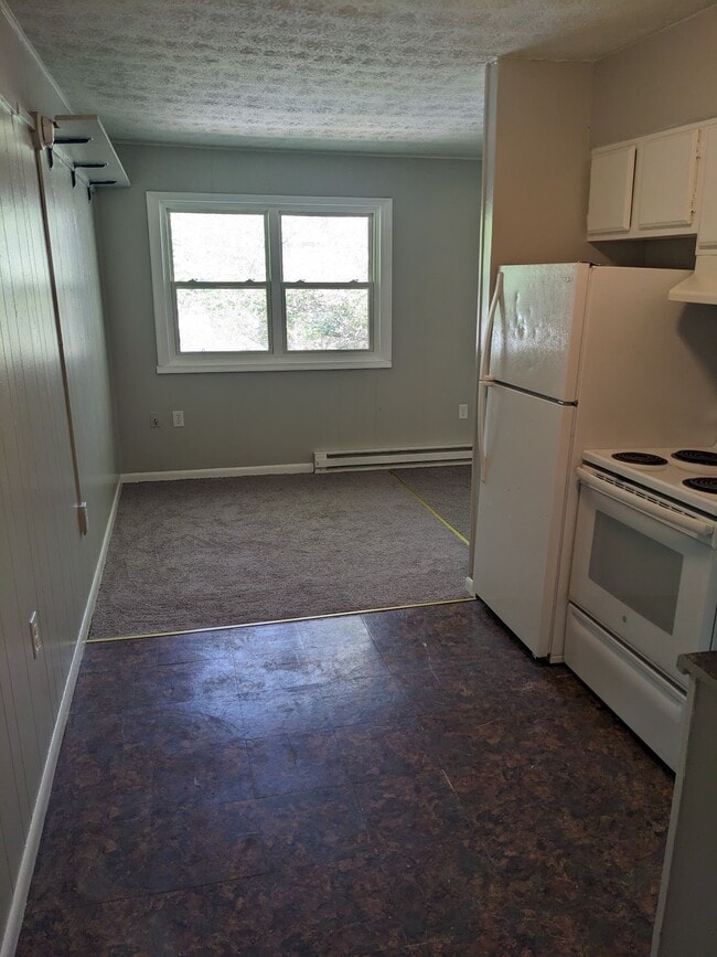 Building Photo - 1660 S Braddock St