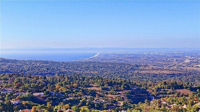 Building Photo - 67 Eastfield Dr