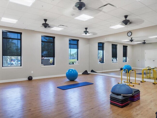 Building Photo - 10424 Crooked Crk Dr