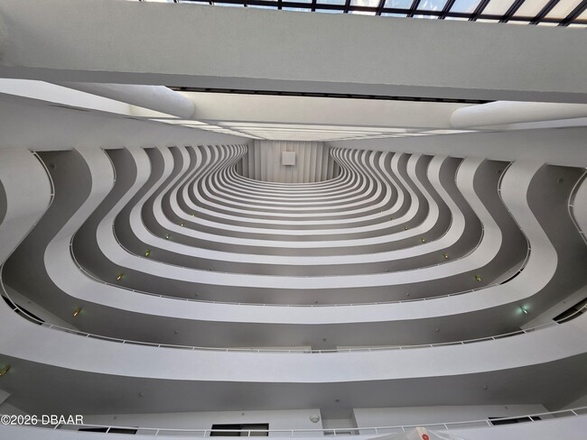 Building Photo - 2555 S Atlantic Ave