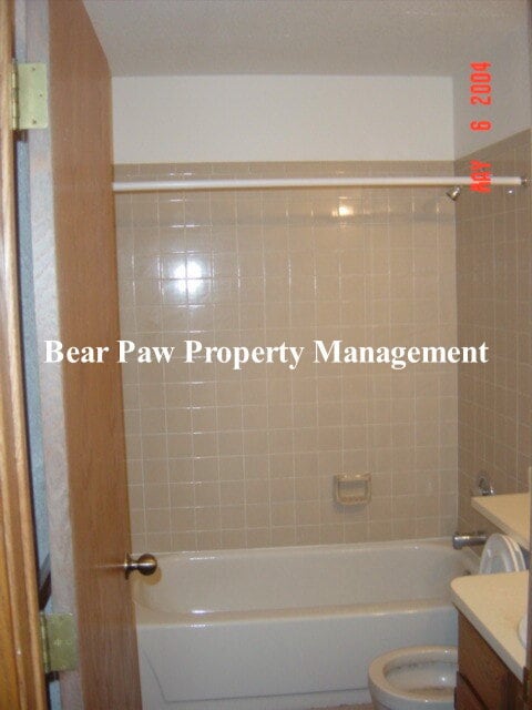 Building Photo - Great 2 bedroom Condo in North Evergreen!!