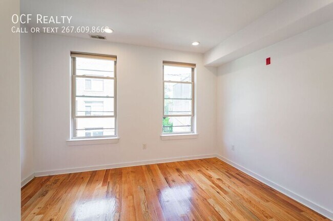 Building Photo - 1642 N Marshall St