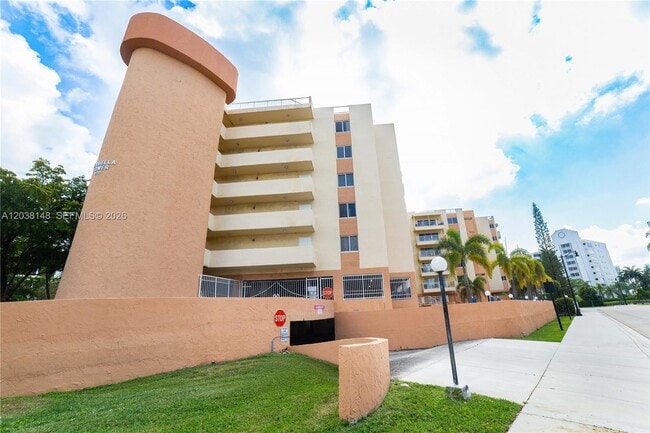 Building Photo - 200 178th Dr