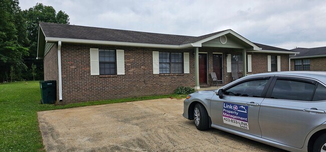 Building Photo - 5102 N Moore Lane