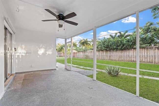 Building Photo - 1472 NE 62nd St