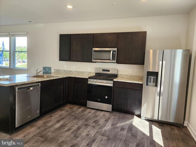 Building Photo - 401 Wood Duck Dr