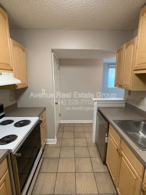 Building Photo - 1662 E Swan Cir