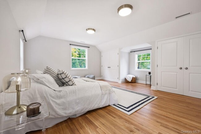 Building Photo - 790 Hardscrabble Rd