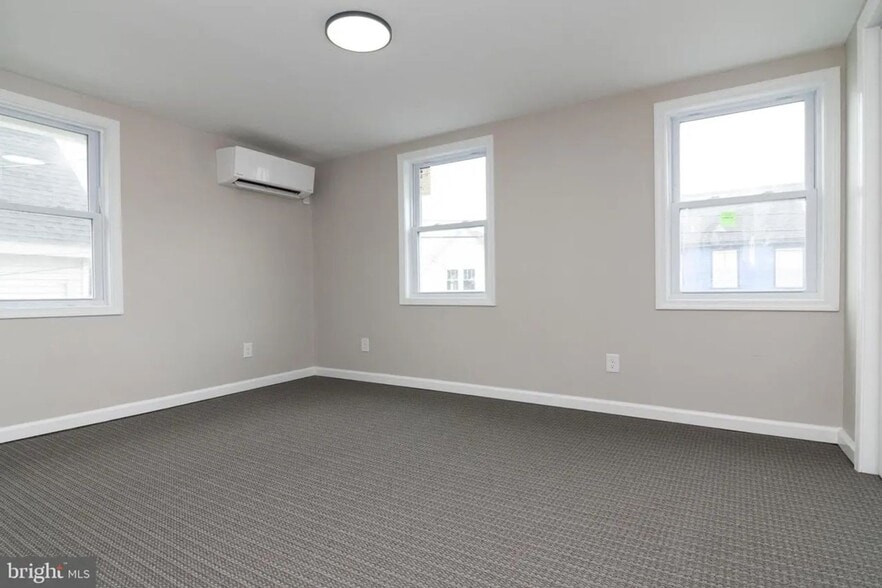 Building Photo - 107 West St