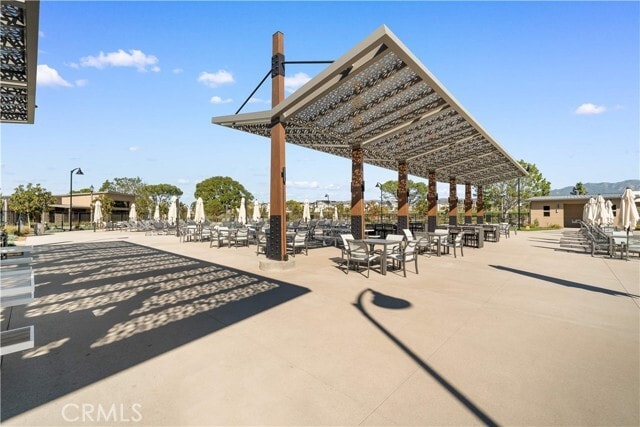 Building Photo - 297 Shoveler