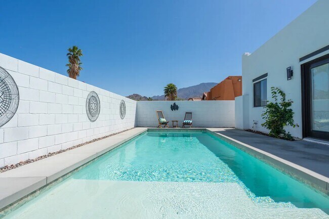 pool - 54525 Avenida Obregon