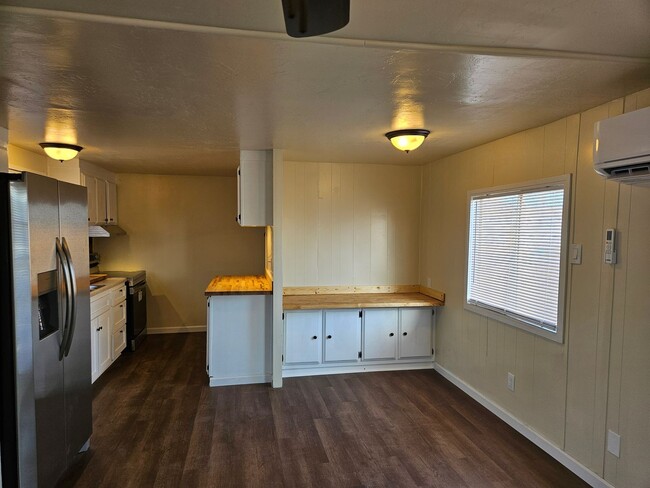 Building Photo - Fully Remodeled 3 bed/2 Bath single wide 1...