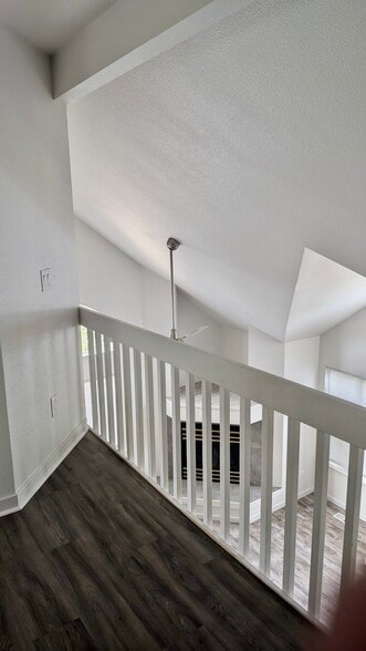 loft area - 2929 Ross Dr S74