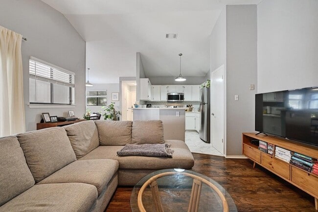 Building Photo - 2503 Howellwood Wy