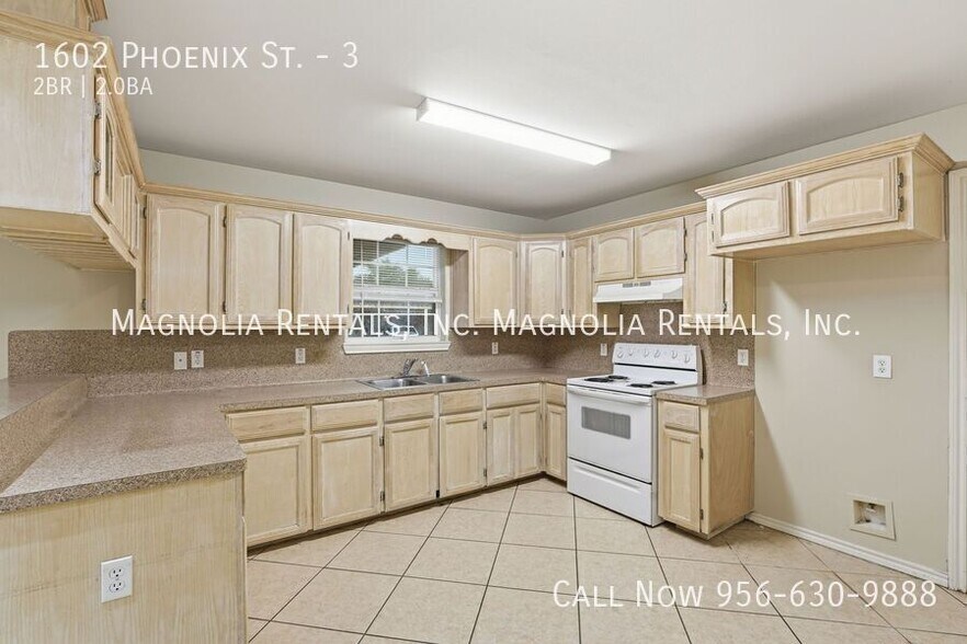 Building Photo - 1602 Phoenix St