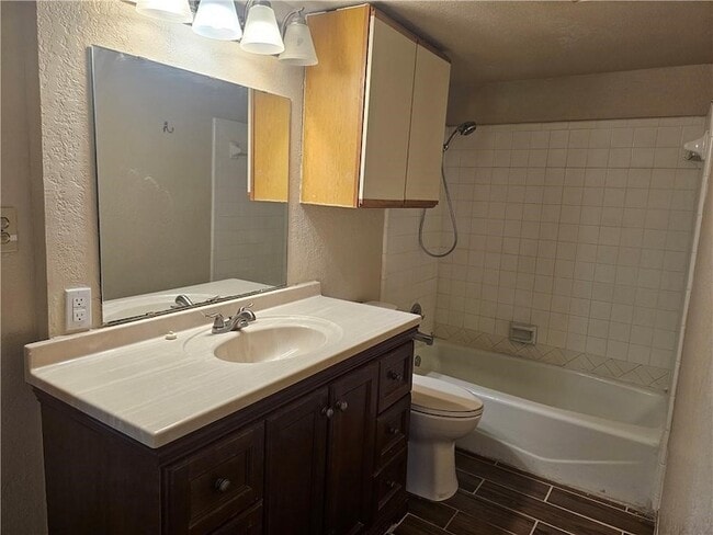 Building Photo - 2011 Pecan Dr