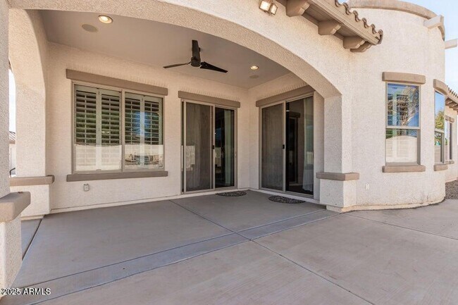 Building Photo - 14806 Luna Cir