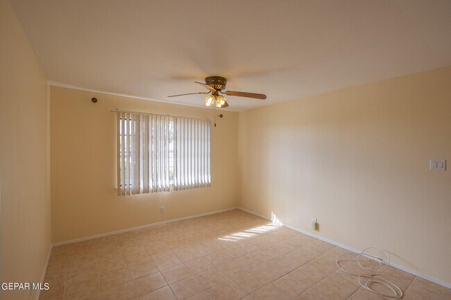 Building Photo - 3913 Titanic Ave