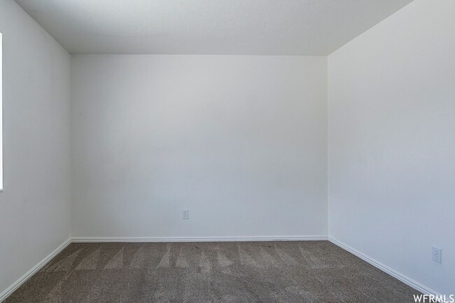 Building Photo - Updated 3 Bed Condo in Central American Fork!