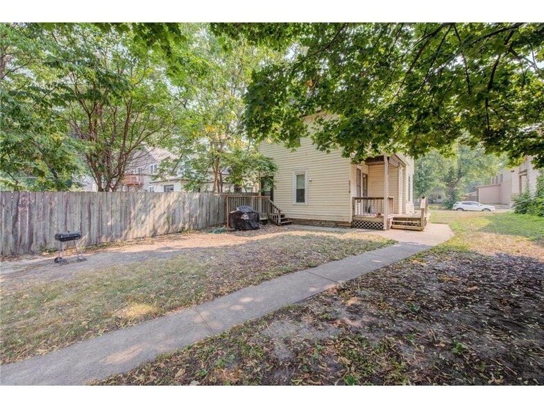 Back Yard - 2714 Polk St NE