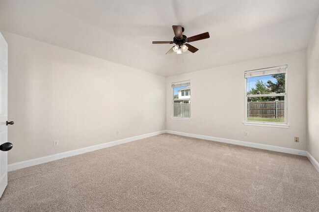 Building Photo - 7817 Squirrel Hollow Dr