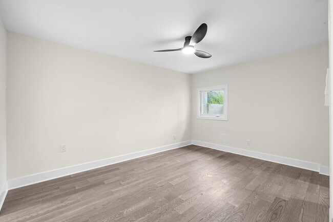 Building Photo - 3552 Warder St NW