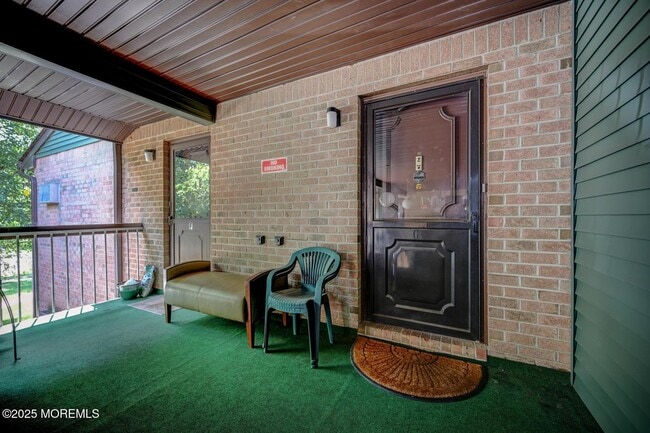 Building Photo - 236 Medford Ct