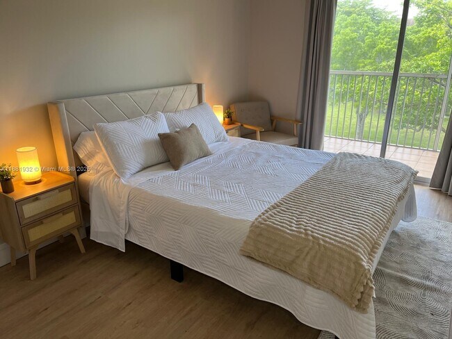 Building Photo - 13255 SW 9th Ct