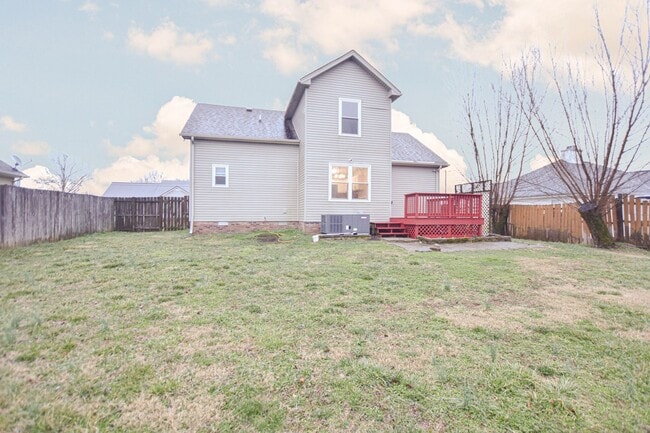 Building Photo - Pet Friendly Four Bedroom!