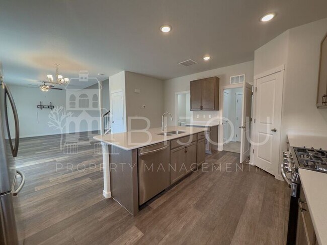 Building Photo - 6933 Bigtooth Maple Dr