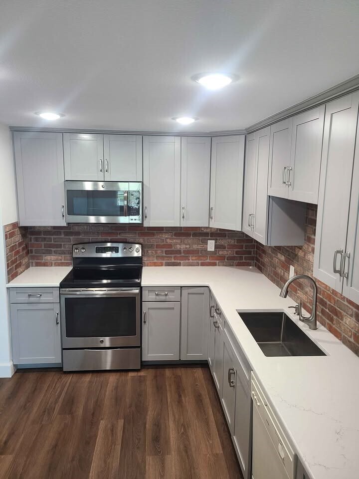 Kitchen - 760 S Brevard Ave