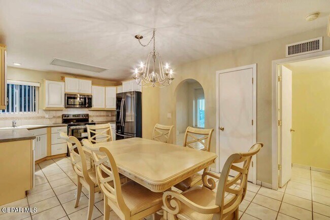 Building Photo - 10955 Yogi Berra Cir