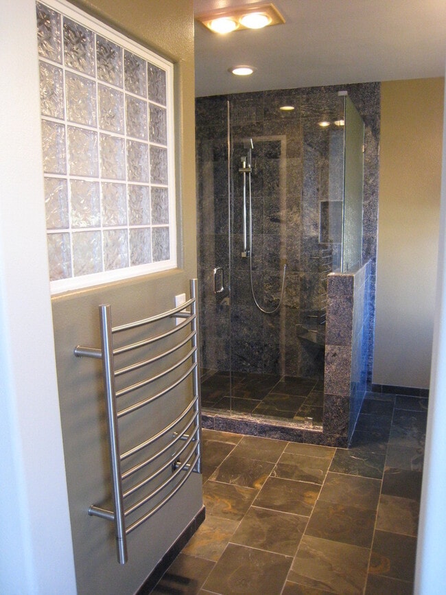 Building Photo - 9564 Capricorn Way