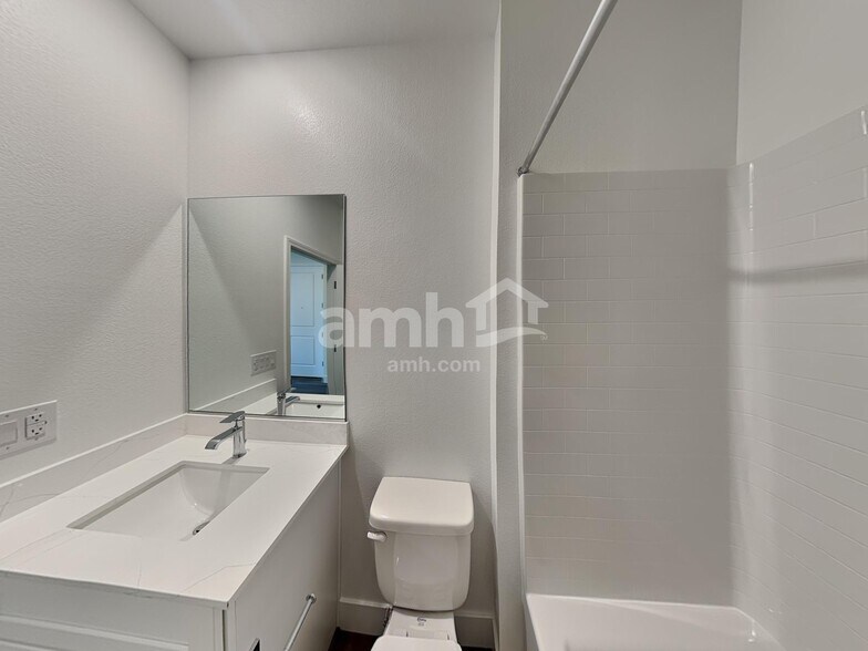 Building Photo - 7781 Roaring Fork Ct