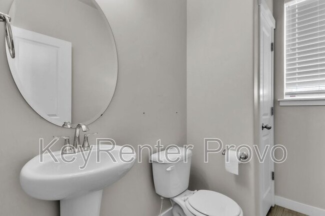 Building Photo - 2247 Silver Leaf Dr