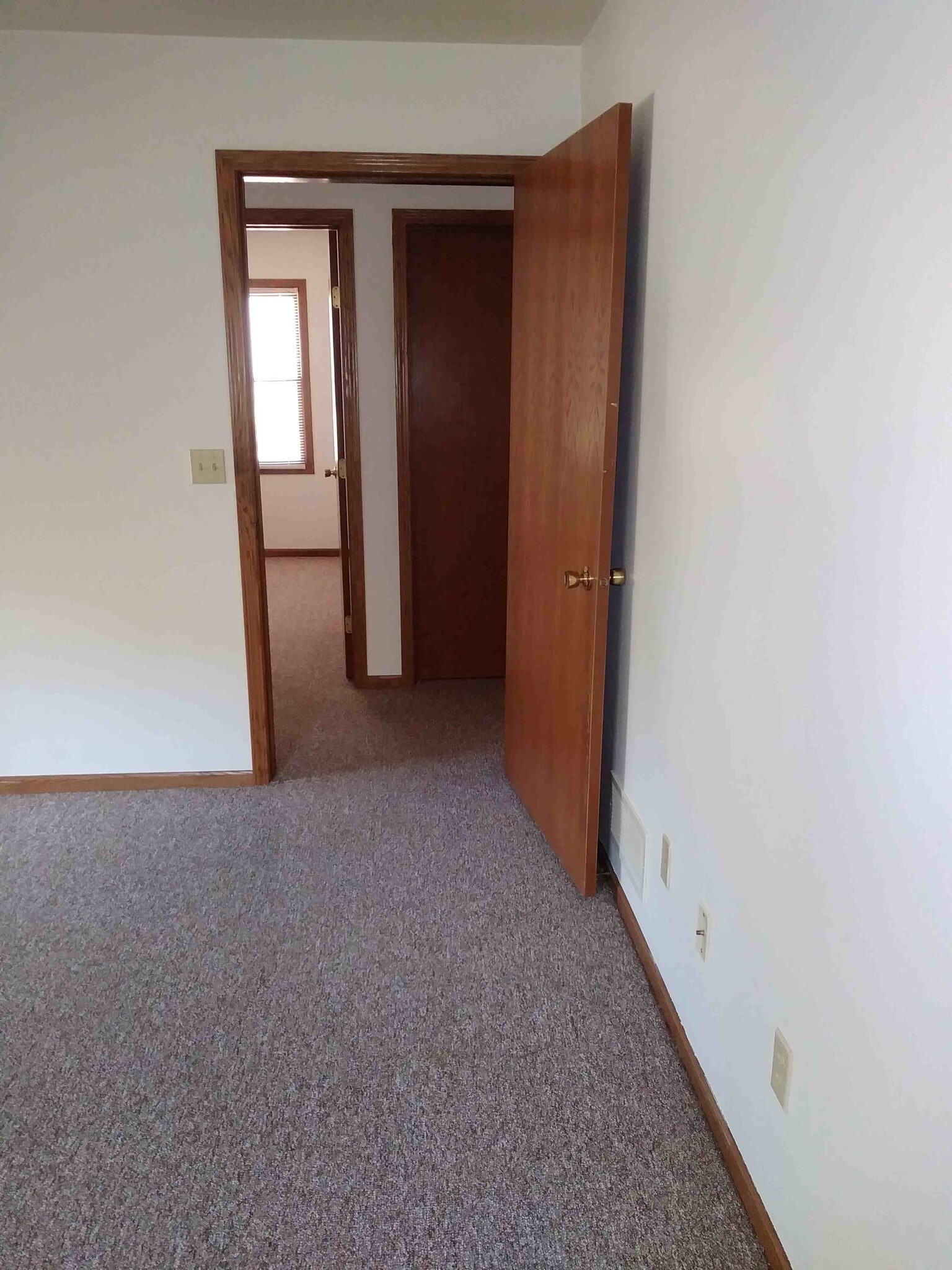 Building Photo - 612 Elk St