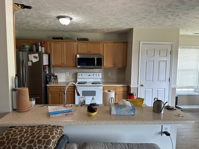 Building Photo - 590 Americana Dr