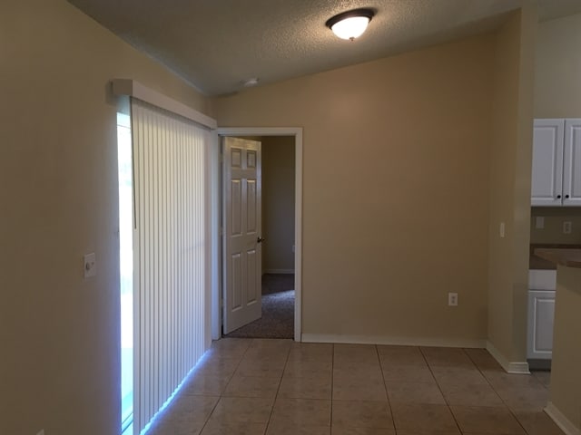 Building Photo - 287 Delake Rd NW