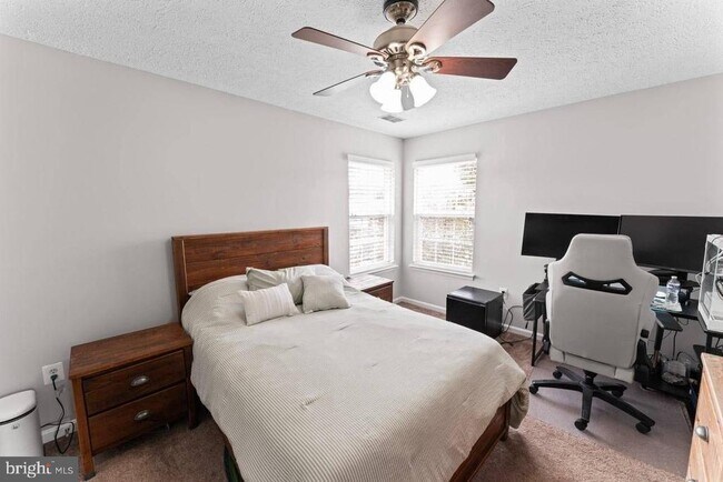 Building Photo - 5971 Schooner Cir