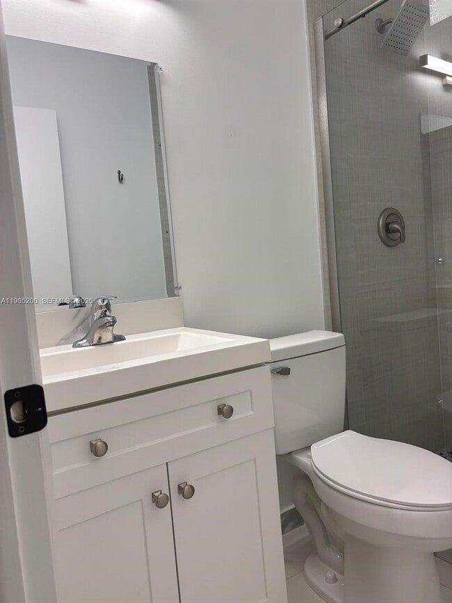 Building Photo - 133 Riviera Cir