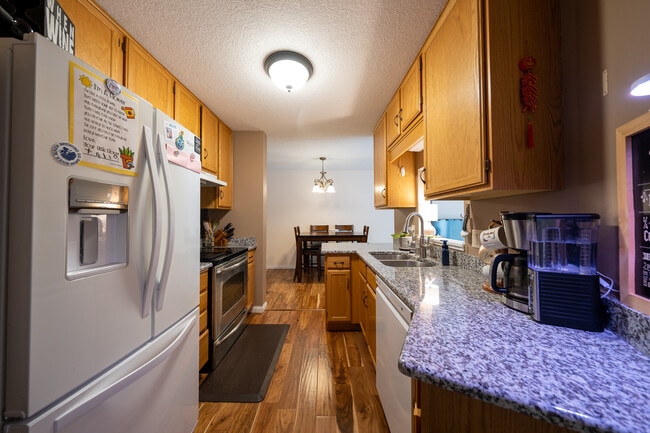 Building Photo - 14210 Hibiscus Ct