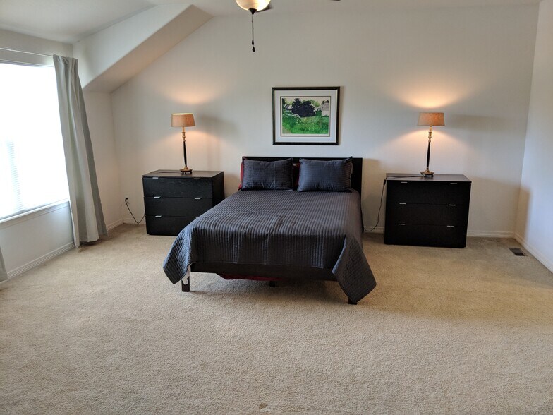 Building Photo - 4545 S. Monaco St. Unit 127