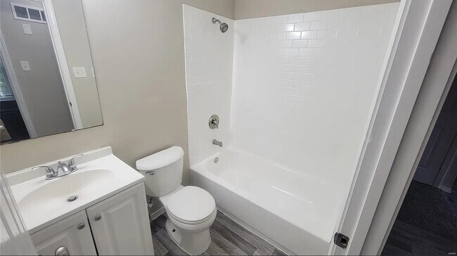 Building Photo - 6543 Coventry Dr
